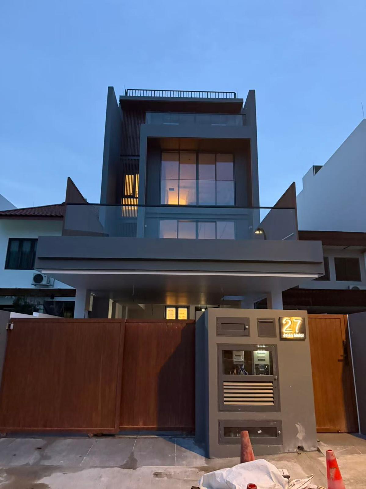 Roller shutter